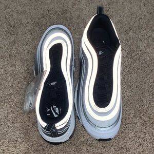 BRAND NEW MEN’S AIRMAX